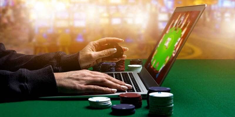 Mẹo chơi poker hiệu quả từ các cao thủ trong ngành